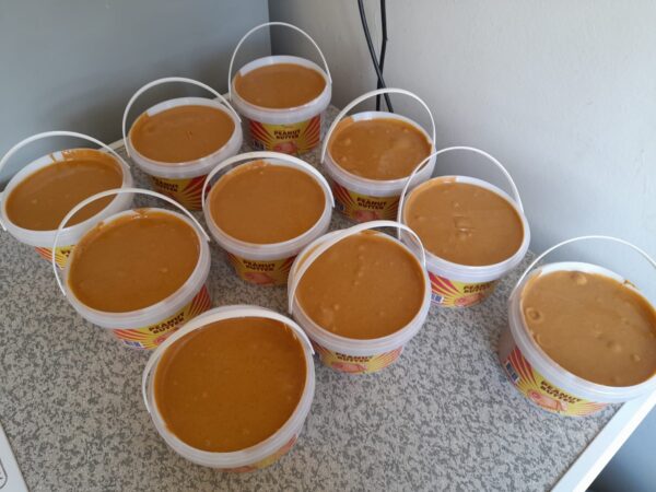 PEANUT BUTTER WHOLESALE PRICES; R500 20 OF 400g & R600 10 OF 1L tubs & R1050 20L BUCKET. - Image 5